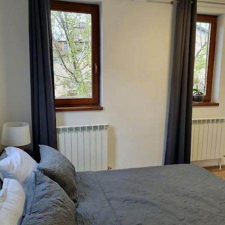 Cozy Apartment Near City Center บูคาเรสต์ ภายนอก รูปภาพ